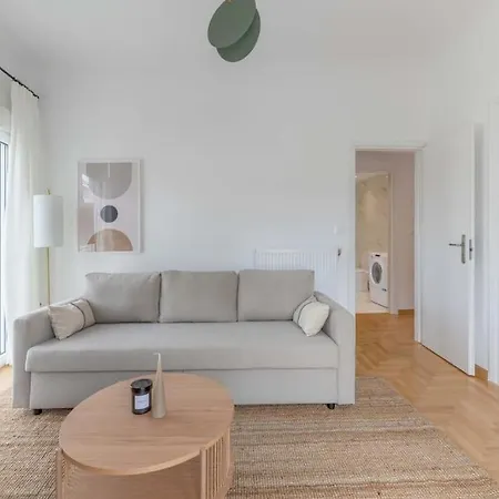 Flawless 1br In By Upstreet Atena